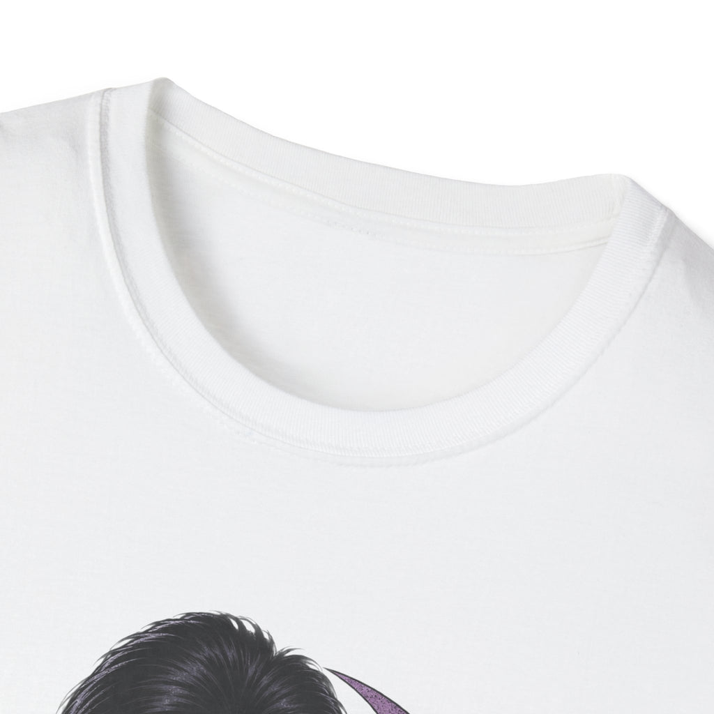 Elvira | Mistress of the Dark | Gothic Vampyress Pinup Girl | Sexy Halloween T-Shirt