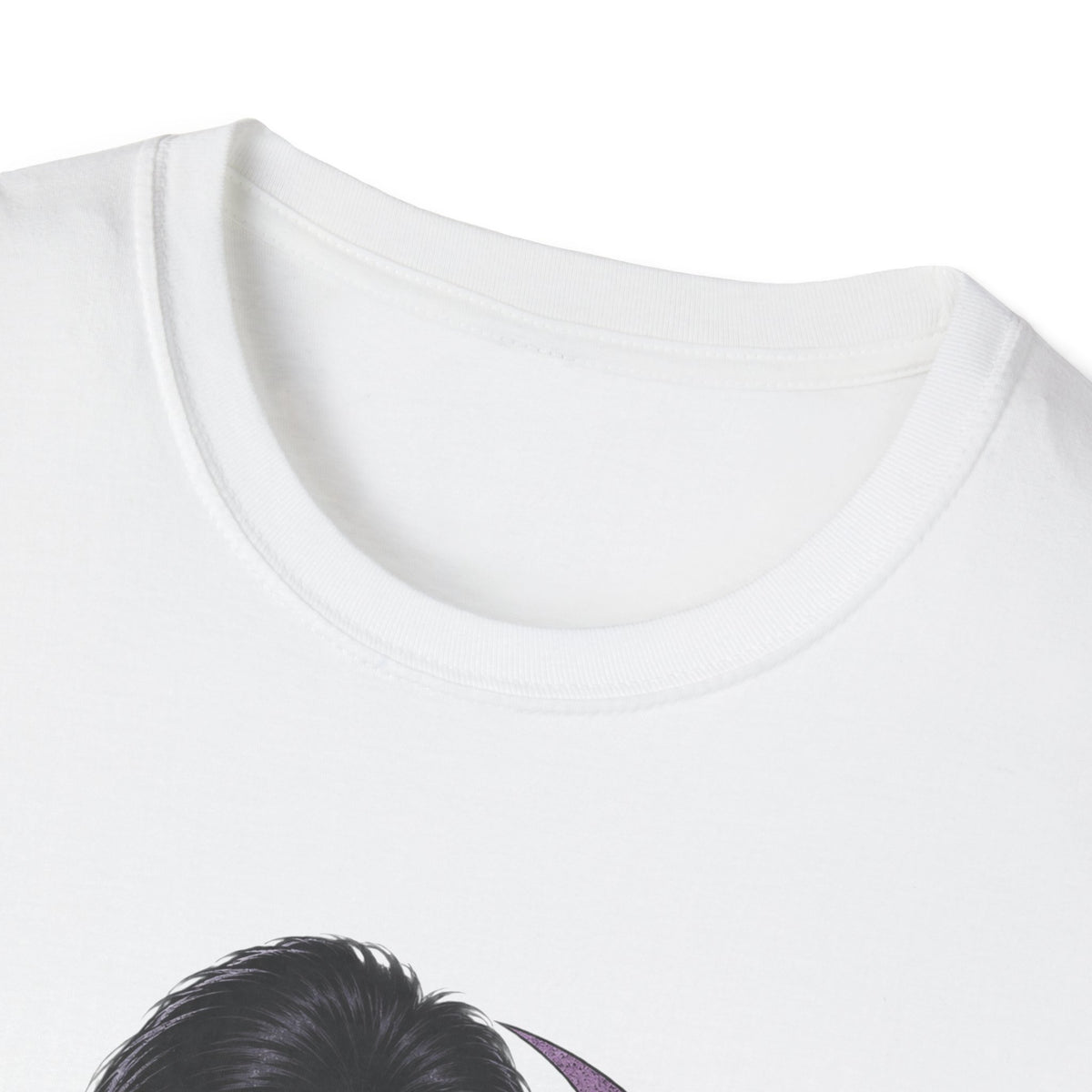 Elvira | Mistress of the Dark | Gothic Vampyress Pinup Girl | Sexy Halloween T-Shirt