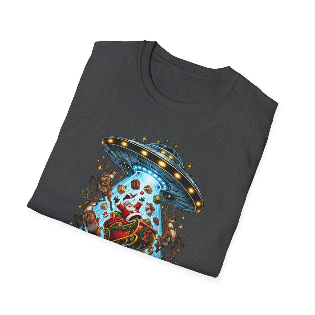 UFO Christmas | Season’s Greetings Earthlings UFO Christmas T-Shirt