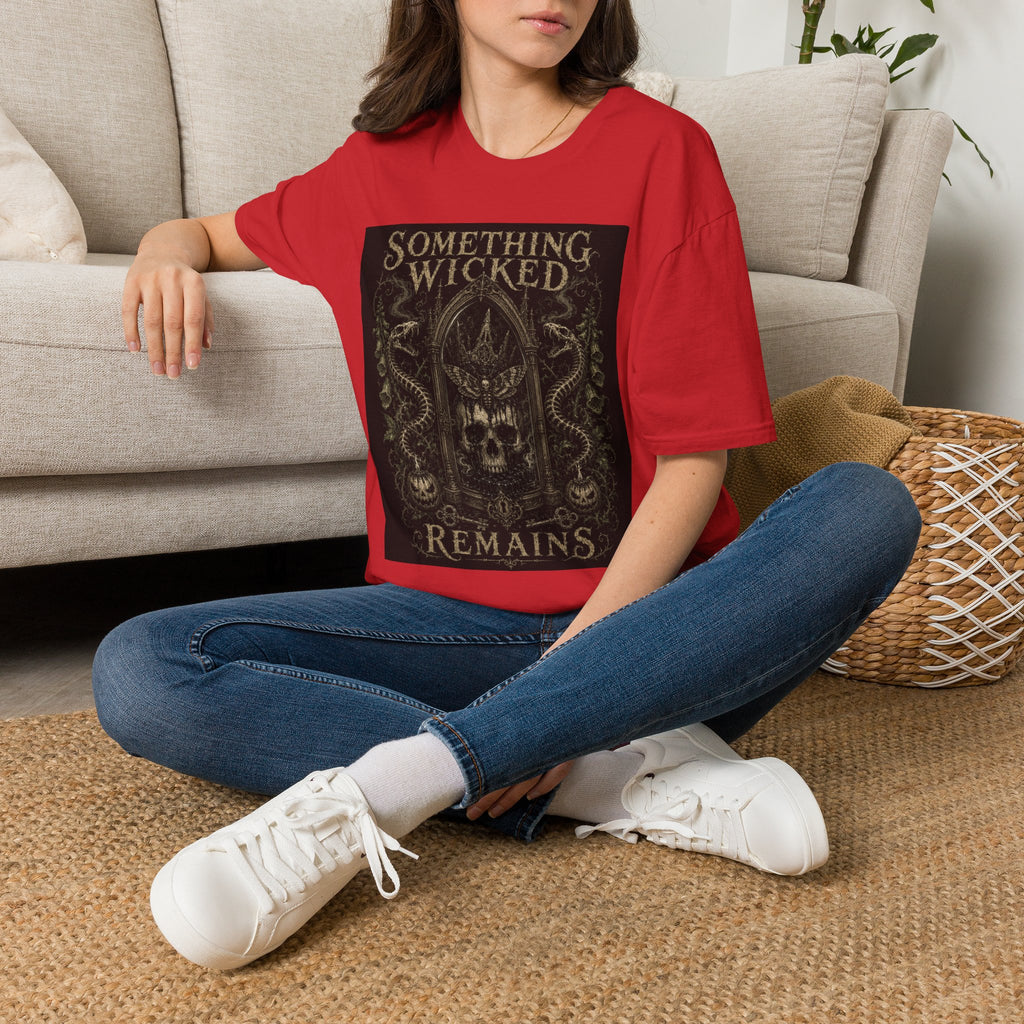 T-Shirt — "Something Wicked Remains" Gothic Skull Vintage Graphic