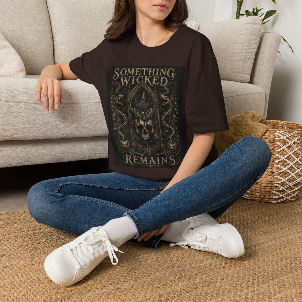 T-Shirt — "Something Wicked Remains" Gothic Skull Vintage Graphic