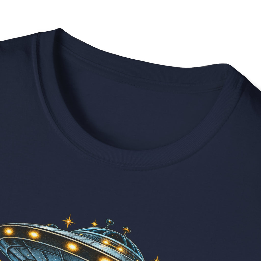 UFO Christmas | Season’s Greetings Earthlings UFO Christmas T-Shirt