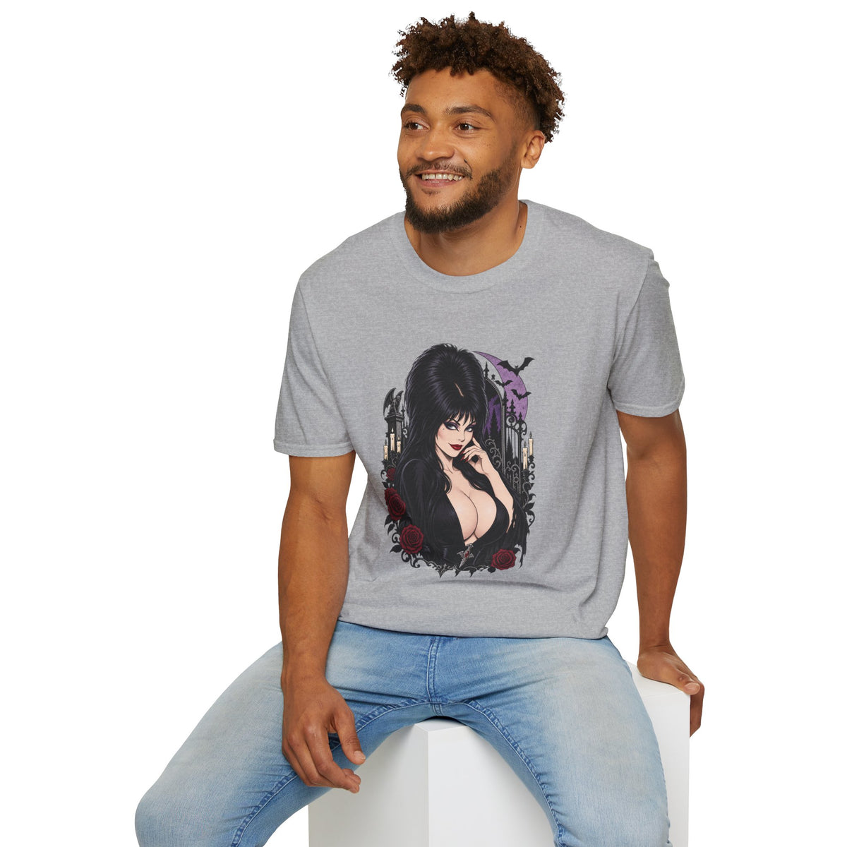 Elvira | Mistress of the Dark | Gothic Vampyress Pinup Girl | Sexy Halloween T-Shirt