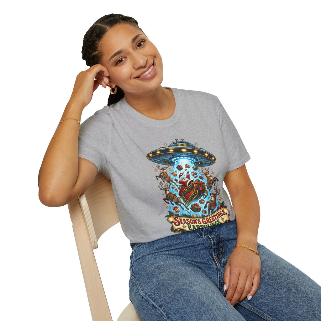 UFO Christmas | Season’s Greetings Earthlings UFO Christmas T-Shirt
