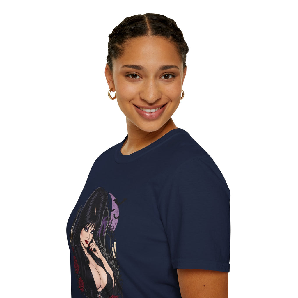 Elvira | Mistress of the Dark | Gothic Vampyress Pinup Girl | Sexy Halloween T-Shirt