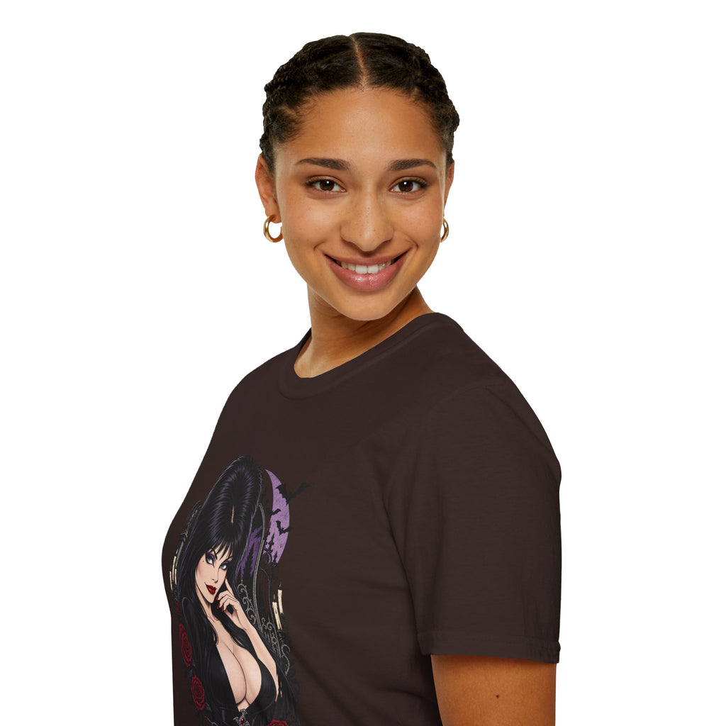 Elvira | Mistress of the Dark | Gothic Vampyress Pinup Girl | Sexy Halloween T-Shirt
