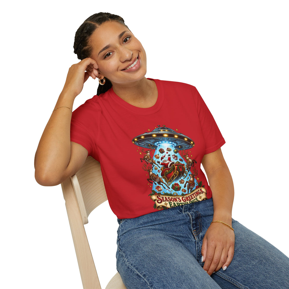UFO Christmas | Season’s Greetings Earthlings UFO Christmas T-Shirt