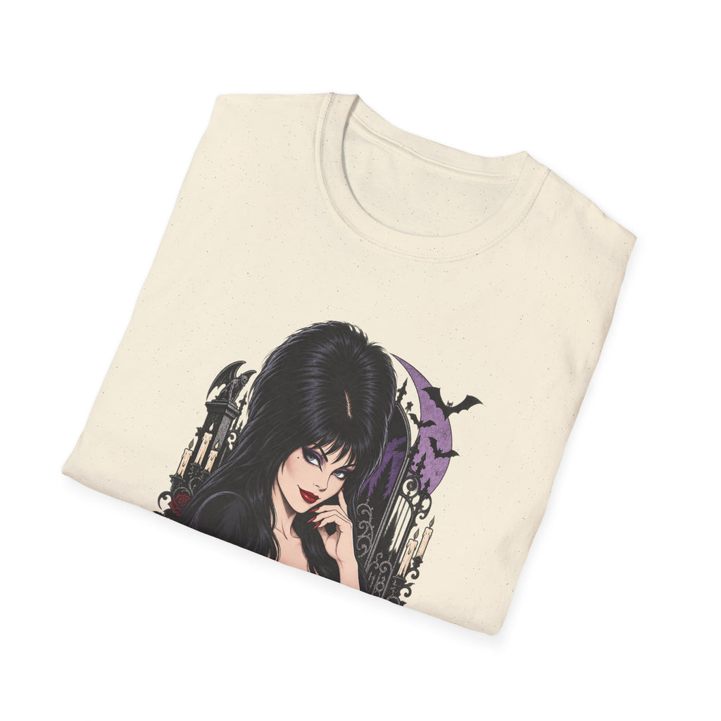 Elvira | Mistress of the Dark | Gothic Vampyress Pinup Girl | Sexy Halloween T-Shirt