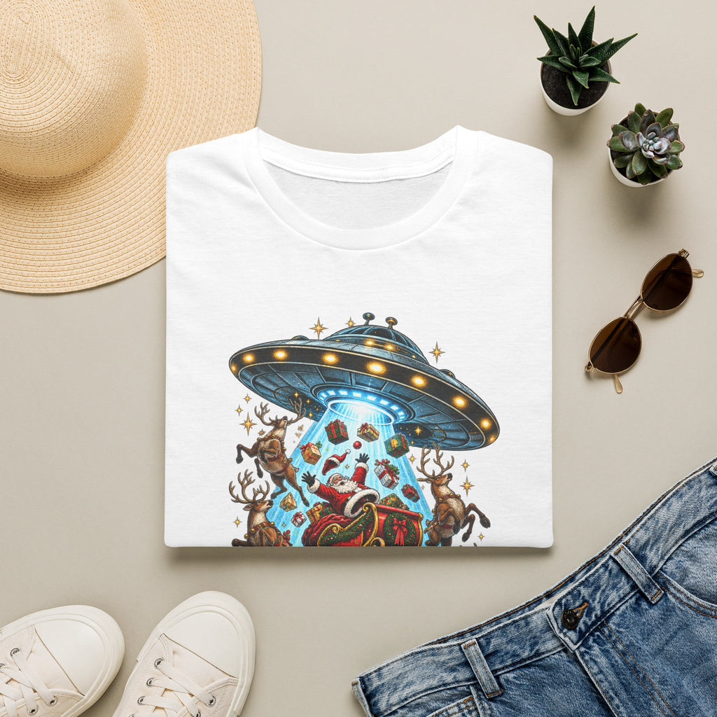 UFO Christmas | Season’s Greetings Earthlings UFO Christmas T-Shirt