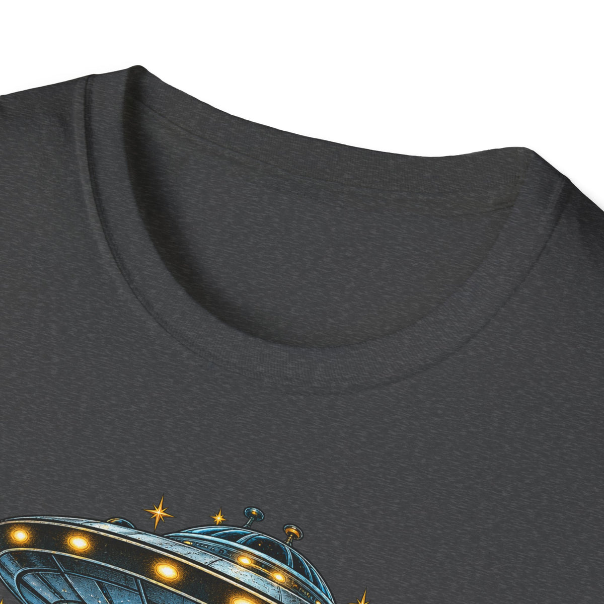 UFO Christmas | Season’s Greetings Earthlings UFO Christmas T-Shirt