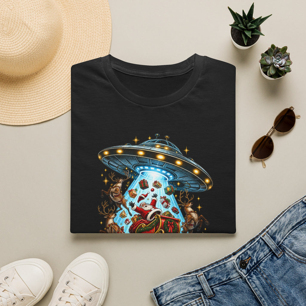 UFO Christmas | Season’s Greetings Earthlings UFO Christmas T-Shirt