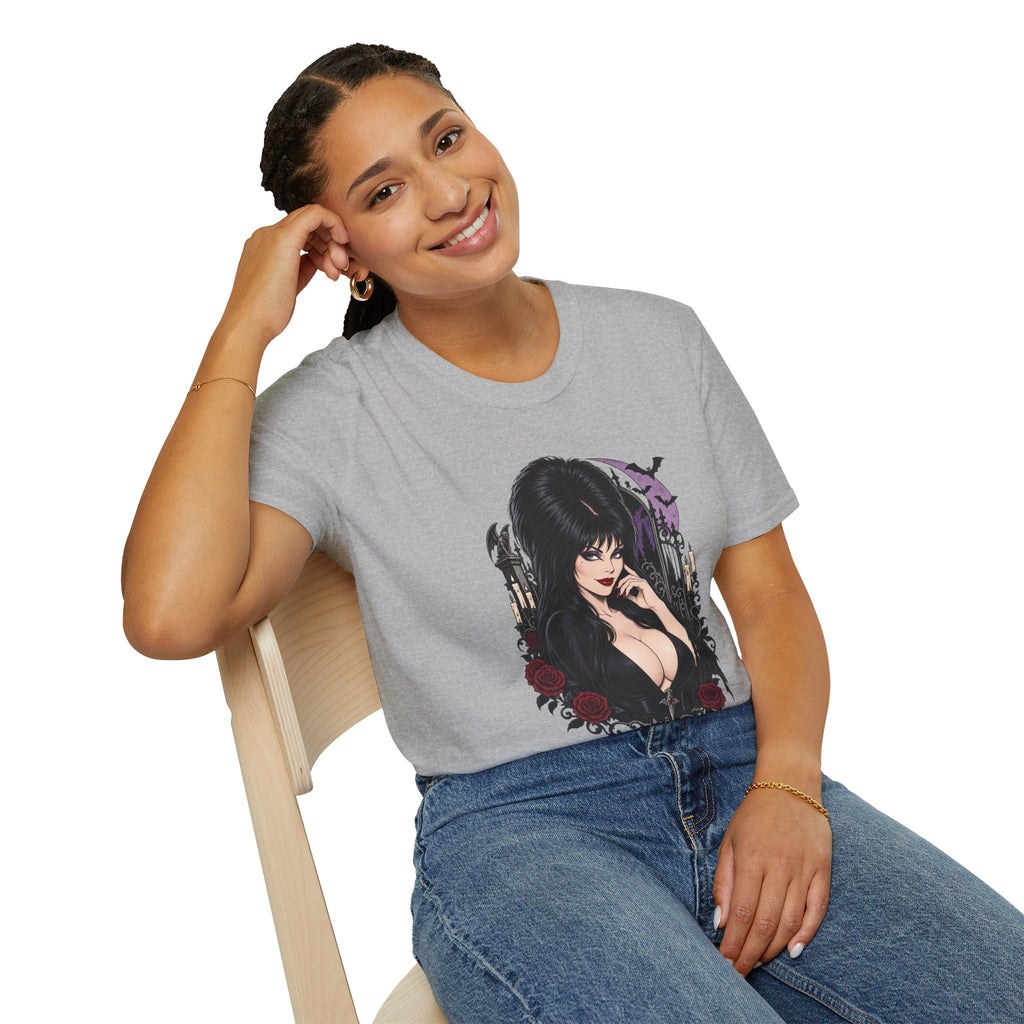 Elvira | Mistress of the Dark | Gothic Vampyress Pinup Girl | Sexy Halloween T-Shirt