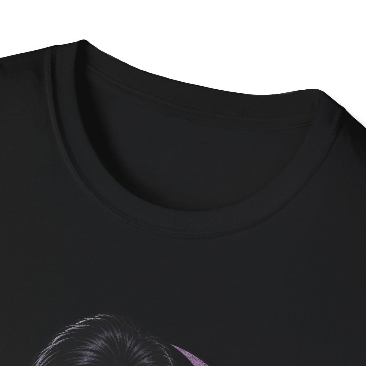 Elvira | Mistress of the Dark | Gothic Vampyress Pinup Girl | Sexy Halloween T-Shirt