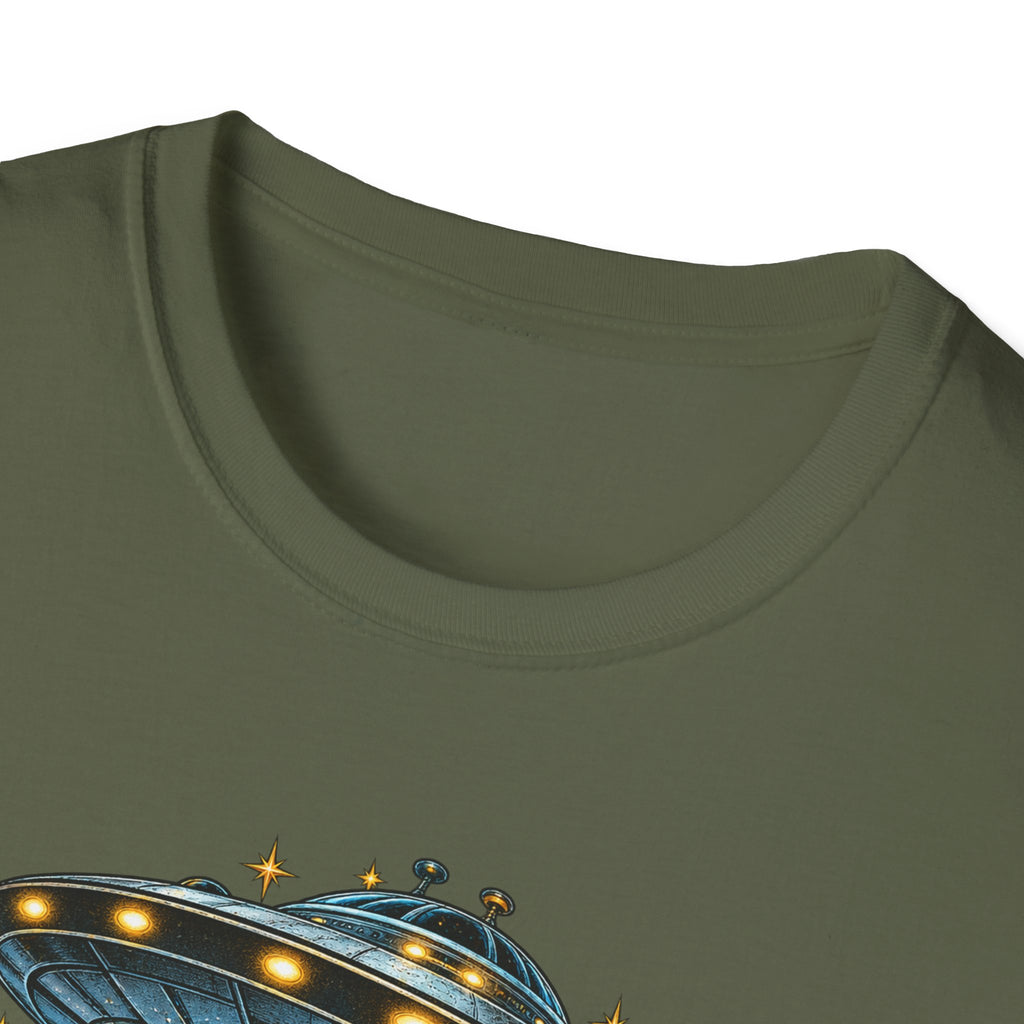 UFO Christmas | Season’s Greetings Earthlings UFO Christmas T-Shirt