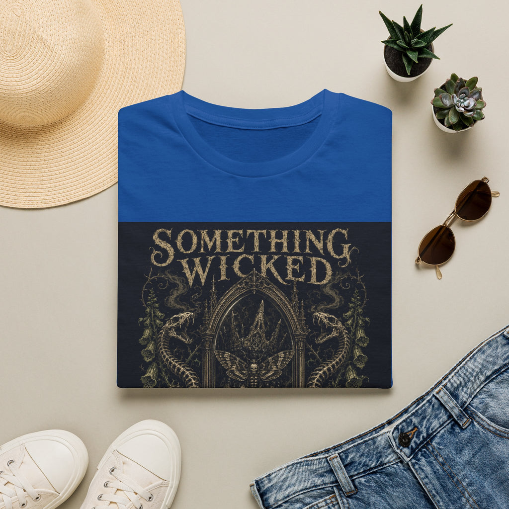 T-Shirt — "Something Wicked Remains" Gothic Skull Vintage Graphic