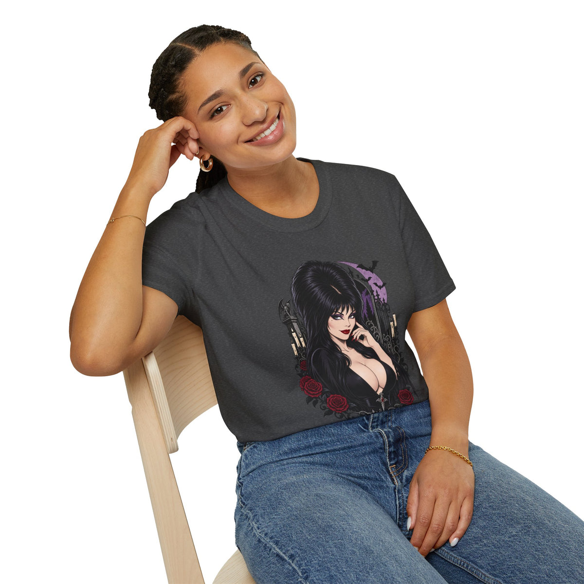 Elvira | Mistress of the Dark | Gothic Vampyress Pinup Girl | Sexy Halloween T-Shirt