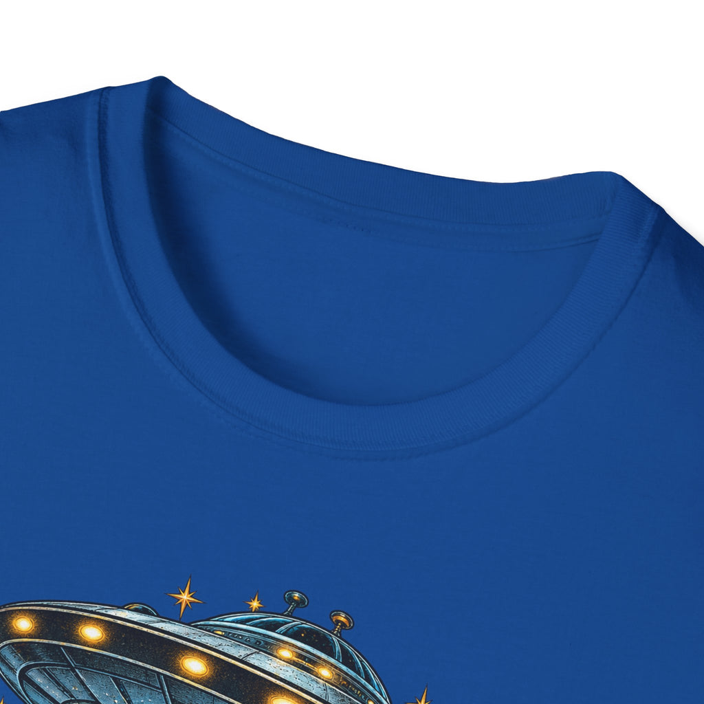 UFO Christmas | Season’s Greetings Earthlings UFO Christmas T-Shirt
